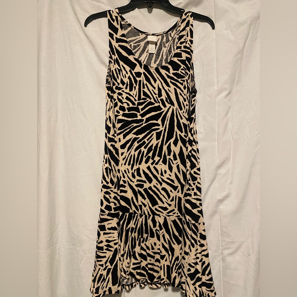 Black and Cream Sleeveless Dress